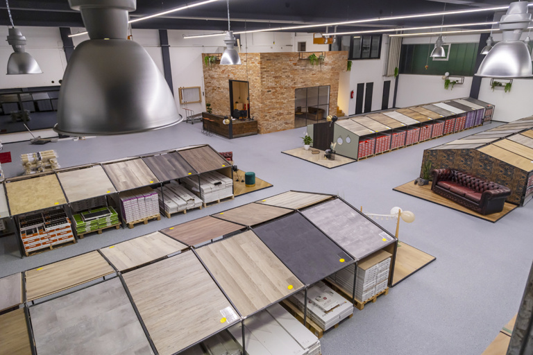 Bodenausstellung für Architekten und Planer mit Parkett, Designboden, Laminat und Vinyl nahe Stuttgart bei Günstigeböden.de.